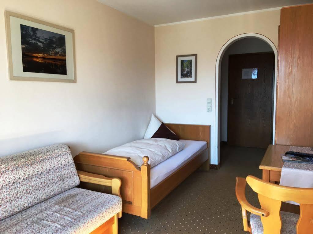 Gaestehaus Seeklause 3*